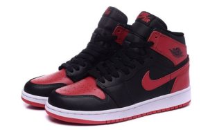 Nike Air Jordan 1 Retro черно-красные (35-44)